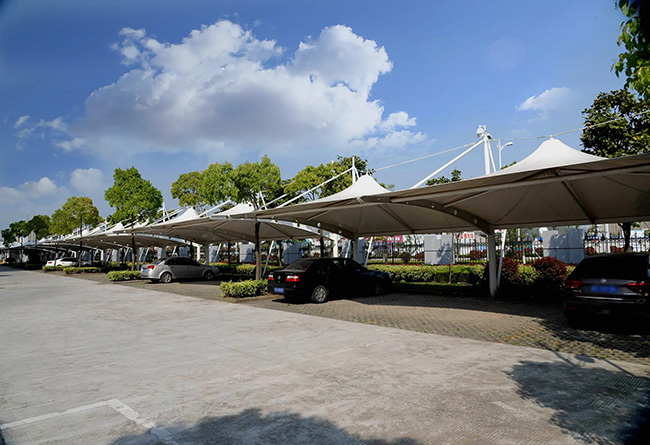 充電樁膜結構車棚的安裝與使用